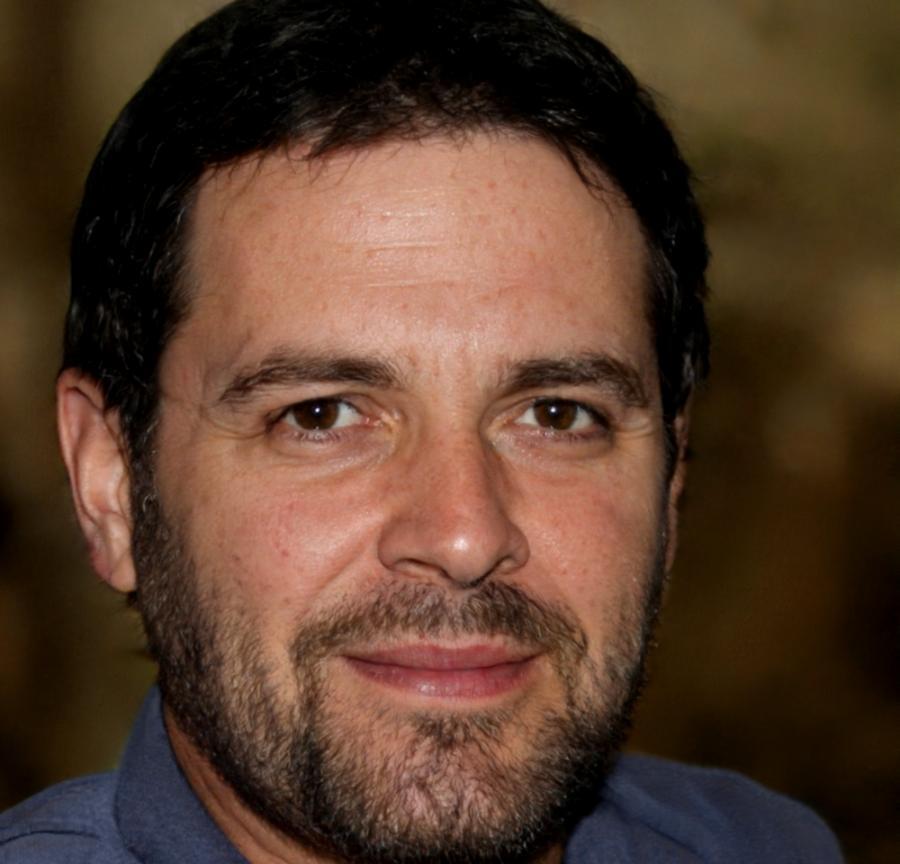 Porträtfoto von Dr. Tamás Krejčí